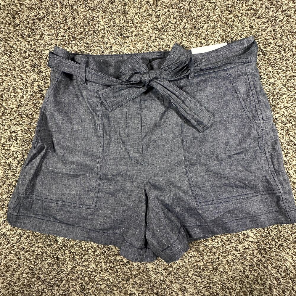 Ann Taylor Marina Pageboy Chambray Shorts NWT - Size 12